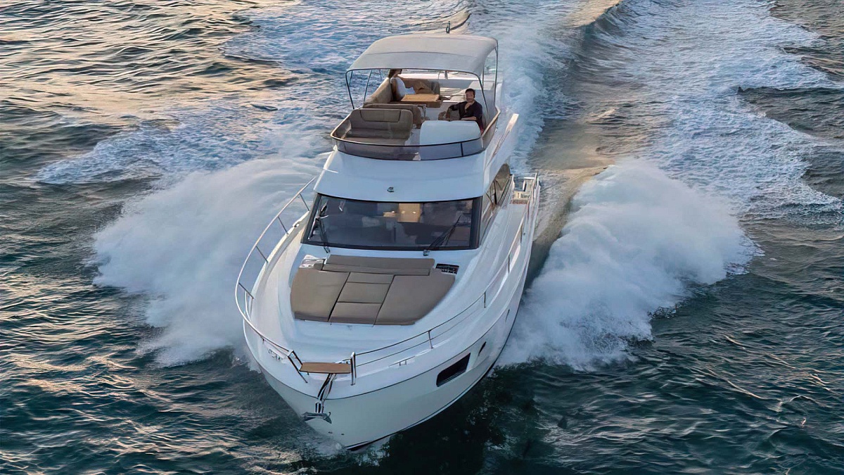 Аренда яхты Bavaria 420 Virtess в Сочи